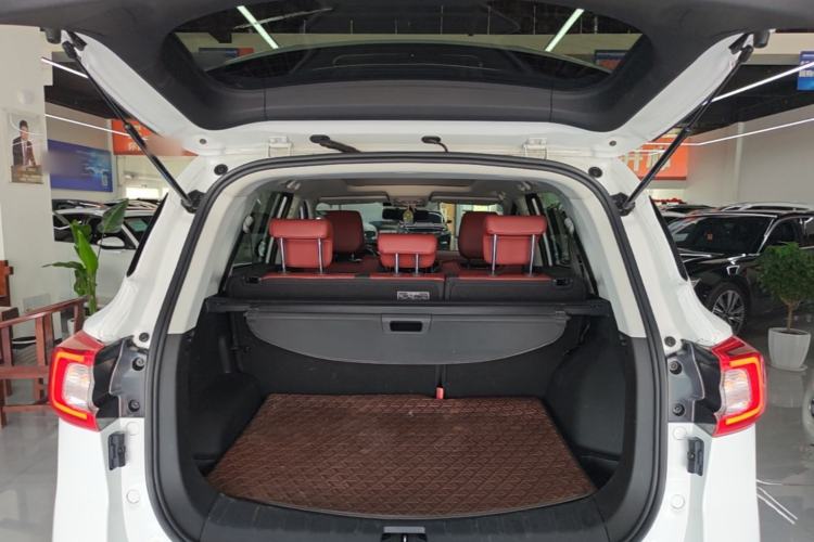 Used FORTHING T5 2018 300T DCT Smart Enjoyment Version Trunk
