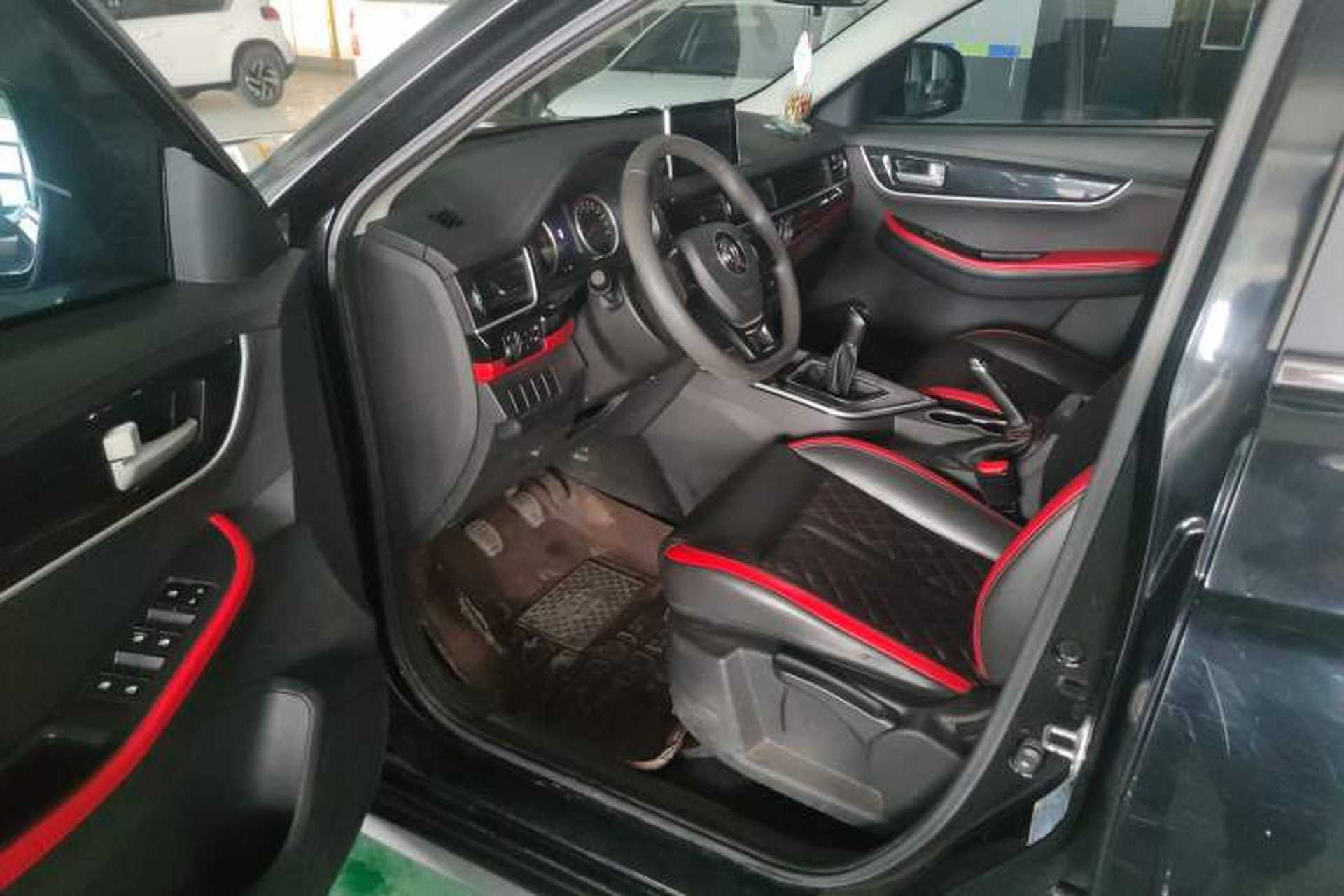 Used FORTHING T5 2020 1.6L Manual Comfort Model China VI Standard Driver Seat