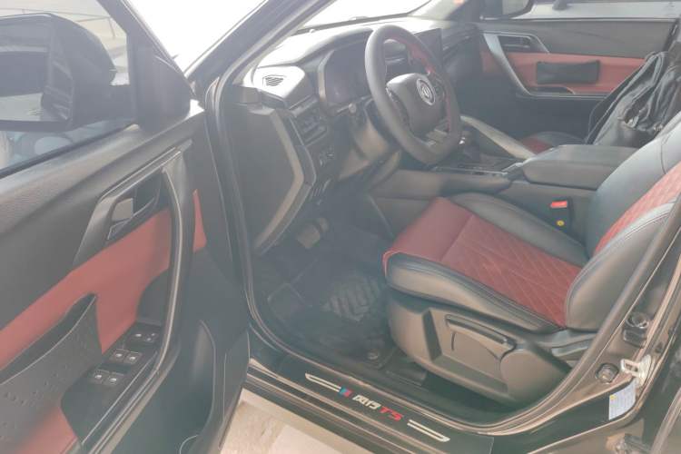 Used FORTHING T5 2020 1.5T Automatic Luxury Model China VI Standard Driver Seat
