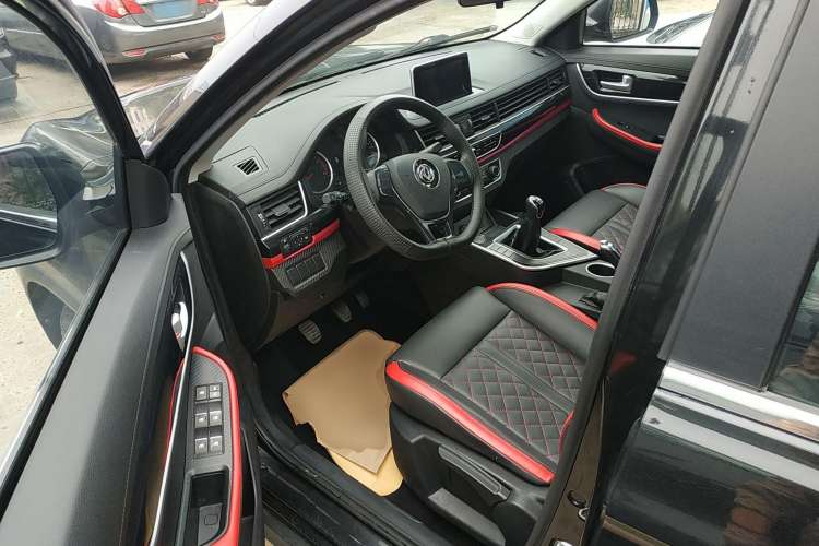 Used FORTHING T5 2020 1.6L Manual Comfort Model China VI Standard Driver Seat
