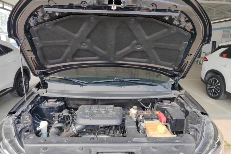 Used FORTHING T5 2020 1.5T Automatic Luxury Model China VI Standard Engine Bay