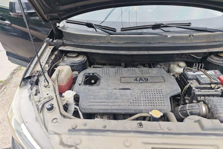 Used FORTHING T5 2020 1.6L Manual Luxury Model China VI Standard Engine Bay Right