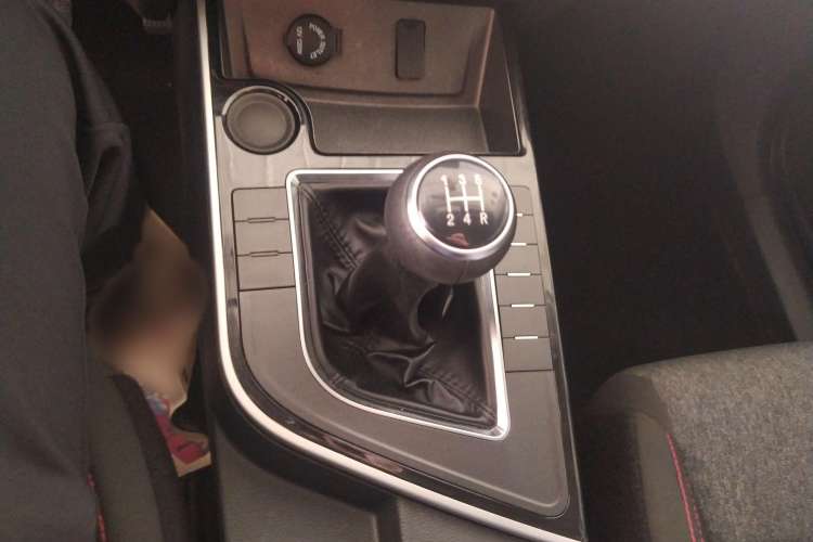 Used FORTHING T5 2020 1.6L Manual Comfort Model China VI Standard Gear Lever