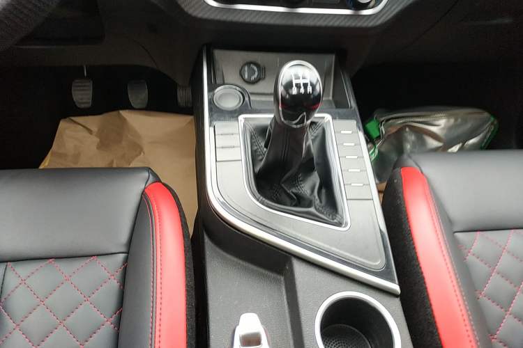 Used FORTHING T5 2020 1.6L Manual Comfort Model China VI Standard Gear Lever