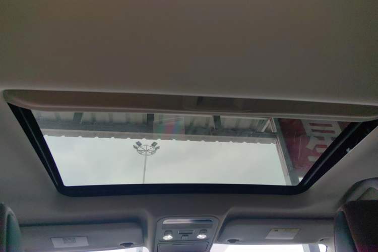 Used FORTHING T5 2020 1.5T Automatic Luxury Model China VI Standard Headliner