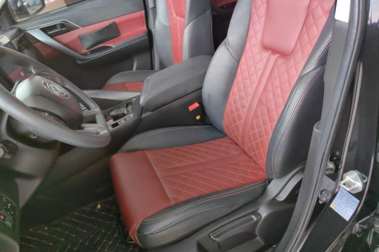 Used FORTHING T5 2020 1.5T Automatic Luxury Model China VI Standard Left Front Seat