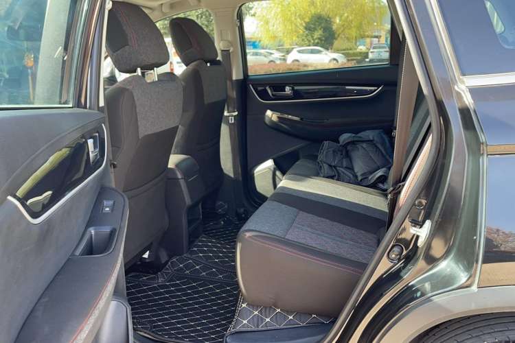 Used FORTHING T5 2020 1.6L Manual Comfort Model China VI Standard Left Rear Seat