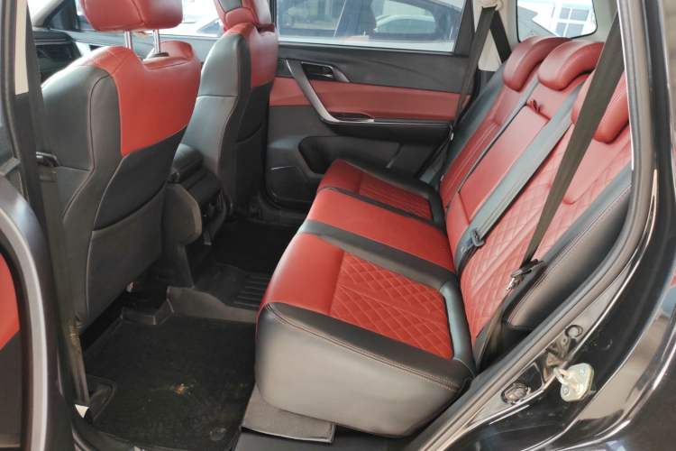 Used FORTHING T5 2020 1.5T Automatic Luxury Model China VI Standard Left Rear Seat