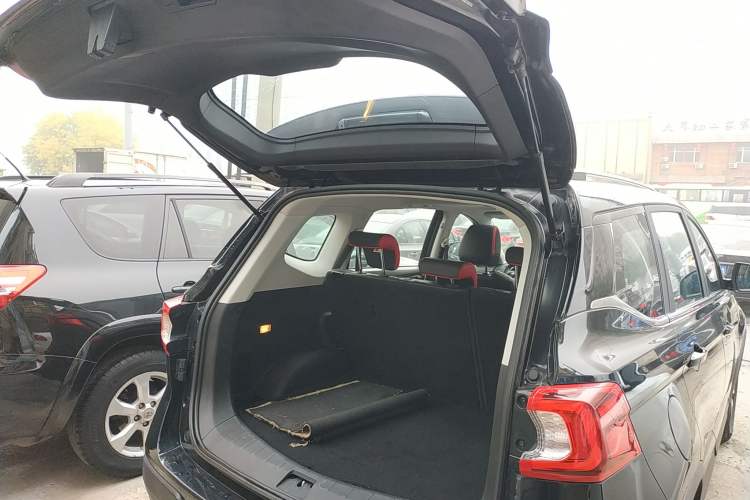 Used FORTHING T5 2020 1.6L Manual Comfort Model China VI Standard Trunk