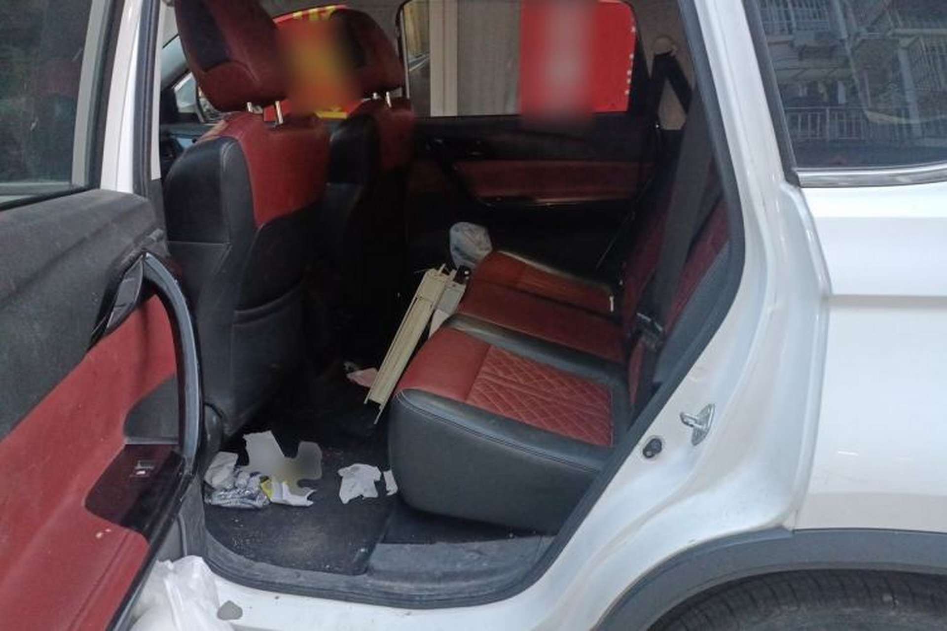Used FORTHING T5 2020 1.5T Automatic Luxury Model China VI Standard Left Rear Seat
