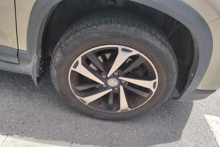Used FORTHING T5 2020 1.6L Manual Luxury Model China VI Standard Right Front Wheel Hub