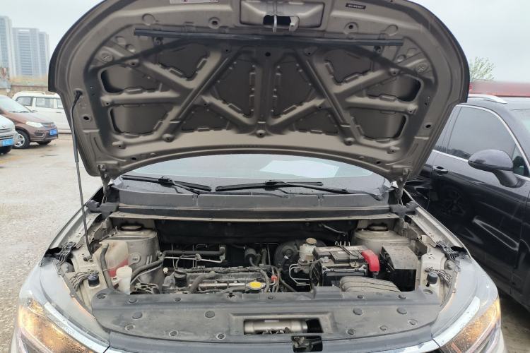 Used FORTHING T5 2020 1.6L Manual Comfort Model China VI Standard Engine Bay