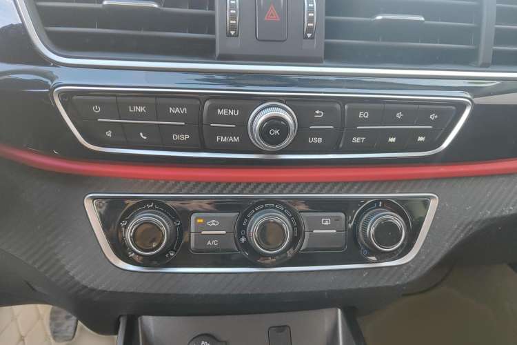 Used FORTHING T5 2020 1.6L Manual Comfort Model China VI Standard Interior 4