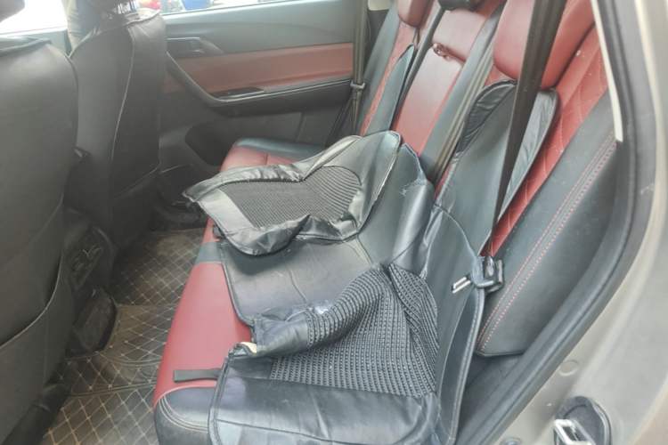 Used FORTHING T5 2020 1.5T Automatic Luxury Model China VI Standard Left Rear Seat