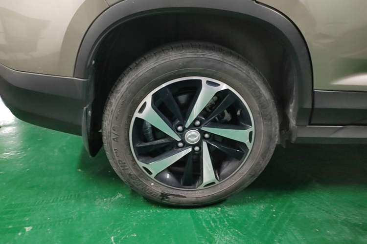 Used FORTHING T5 2020 1.6L Manual Luxury Model China VI Standard Right Rear Wheel Hub