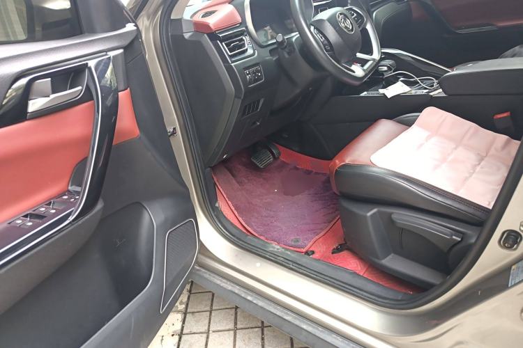 Used FORTHING T5 2020 1.5T Automatic Luxury Model China VI Standard Driver Seat