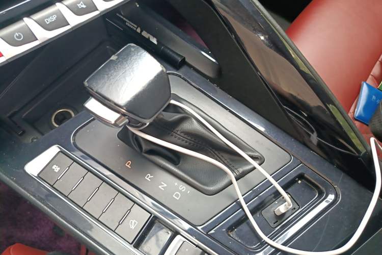 Used FORTHING T5 2020 1.5T Automatic Luxury Model China VI Standard Gear Lever