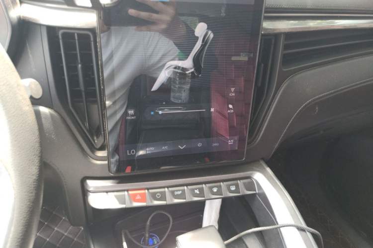 Used FORTHING T5 2020 1.5T Automatic Luxury Model China VI Standard Audio And AC Panel