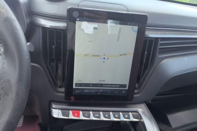 Used FORTHING T5 2020 1.5T Automatic Luxury Model China VI Standard Audio And AC Panel