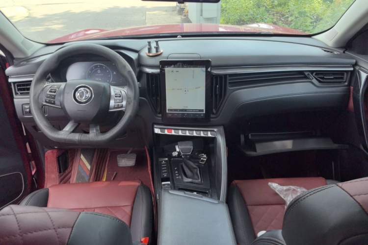 Used FORTHING T5 2020 1.5T Automatic Luxury Model China VI Standard Center Console