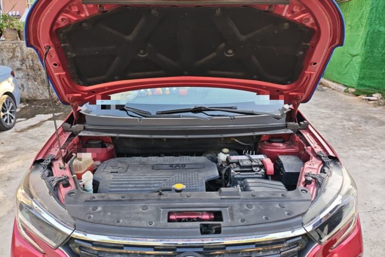 Used FORTHING T5 2020 1.6L Manual Luxury Model China VI Standard Engine Bay