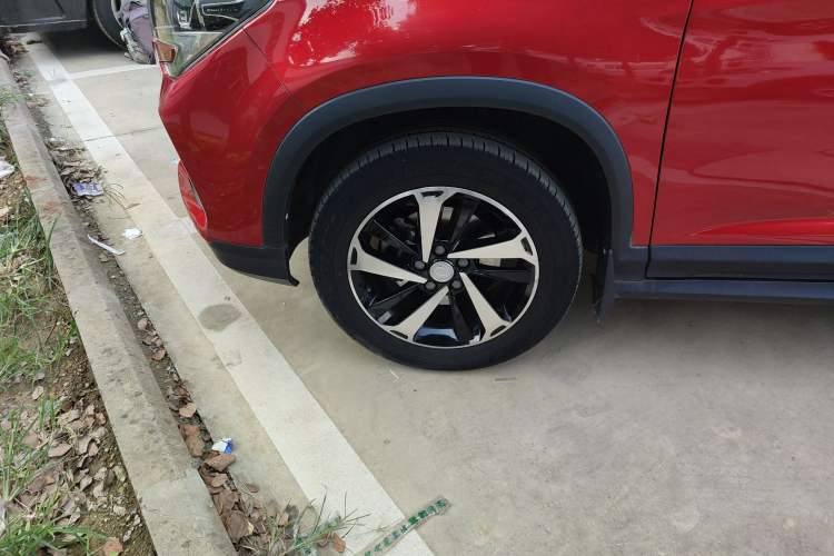 Used FORTHING T5 2020 1.5T Automatic Luxury Model China VI Standard Left Front Wheel Hub