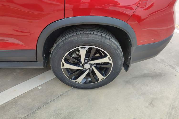 Used FORTHING T5 2020 1.5T Automatic Luxury Model China VI Standard Left Rear Wheel Hub