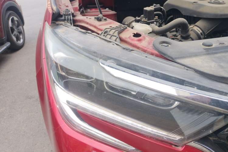 Used FORTHING T5 2020 1.5T Automatic Luxury Model China VI Standard Right Front Headlight