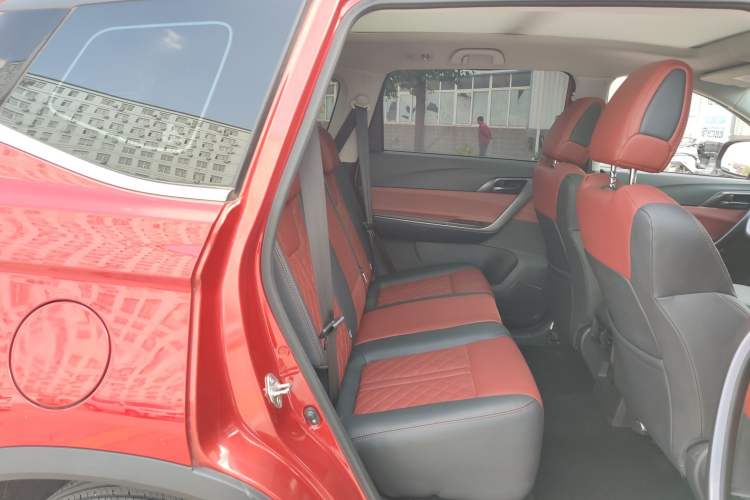 Used FORTHING T5 2020 1.5T Automatic Luxury Model China VI Standard Right Rear Seat