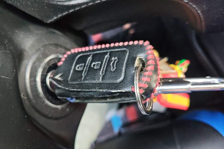 Used FORTHING T5 2020 1.6L Manual Luxury Model China VI Standard Vehicle Key