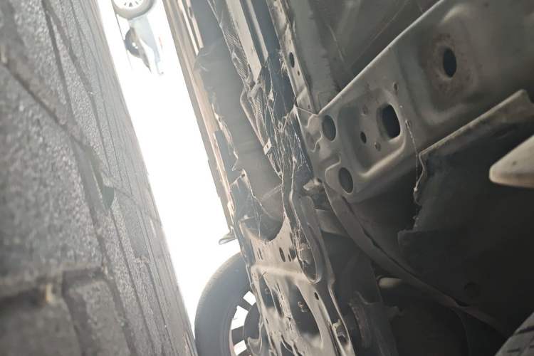 Used FORTHING T5 2020 1.6L Manual Luxury Model China VI Standard Chassis Front Right