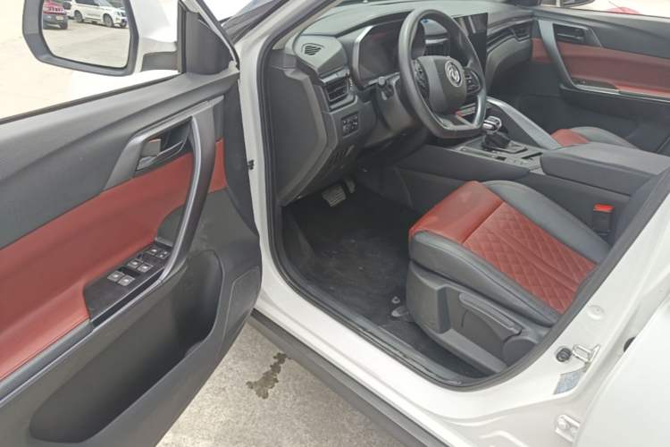 Used FORTHING T5 2020 1.5T Automatic Luxury Model China VI Standard Driver Seat