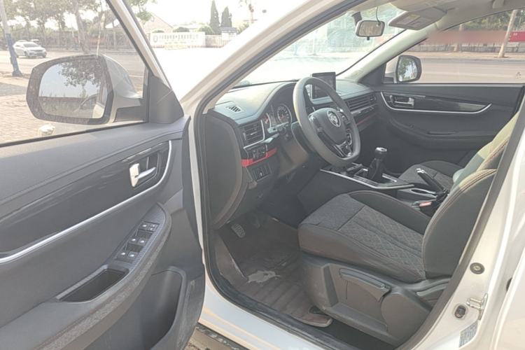 Used FORTHING T5 2020 1.6L Manual Comfort Model China VI Standard Driver Seat