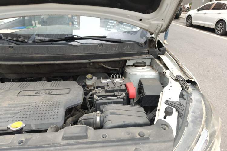 Used FORTHING T5 2020 1.6L Manual Luxury Model China VI Standard Engine Bay Left