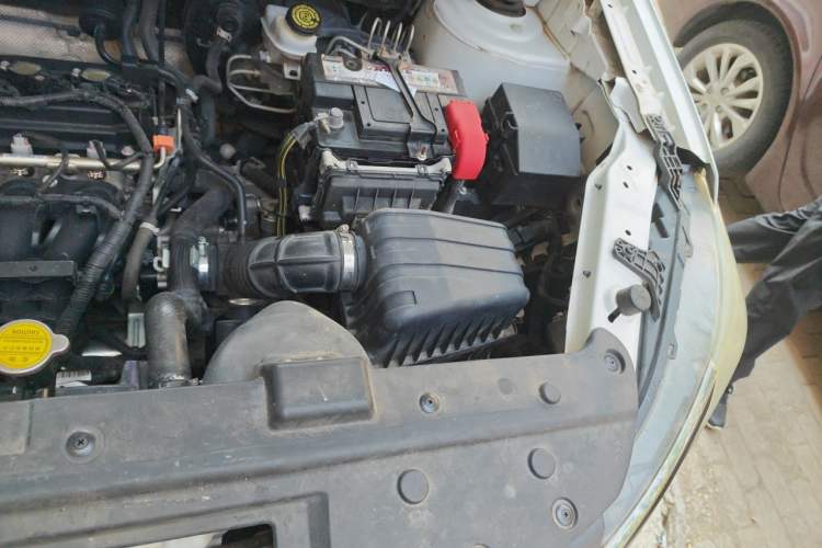 Used FORTHING T5 2020 1.6L Manual Comfort Model China VI Standard Engine Bay Left