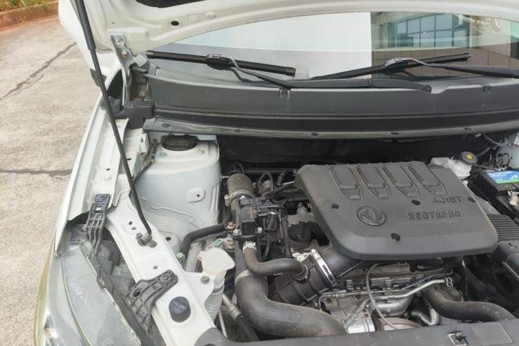 Used FORTHING T5 2020 1.5T Automatic Luxury Model China VI Standard Engine Bay Right