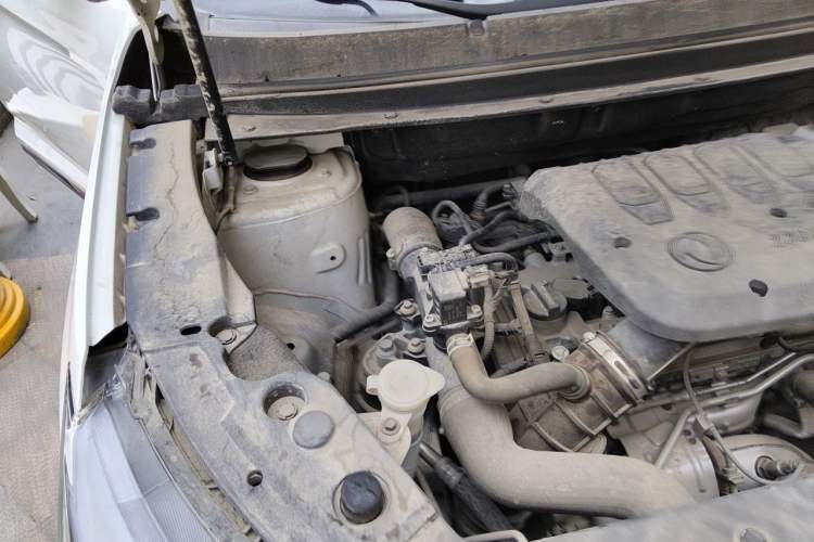 Used FORTHING T5 2020 1.5T Automatic Luxury Model China VI Standard Engine Bay Right