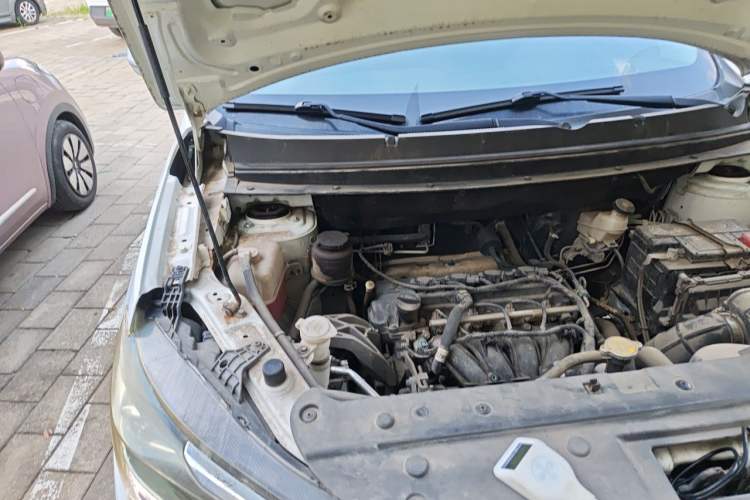 Used FORTHING T5 2020 1.6L Manual Luxury Model China VI Standard Engine Bay Right