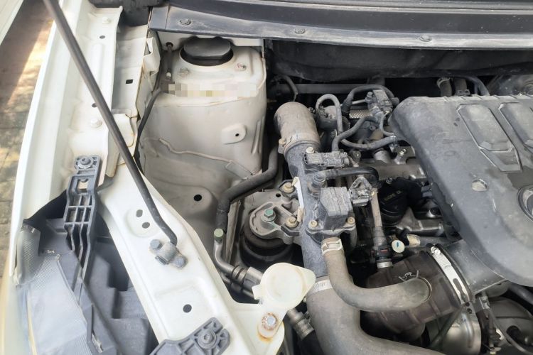 Used FORTHING T5 2020 1.5T Automatic Luxury Model China VI Standard Engine Bay Right