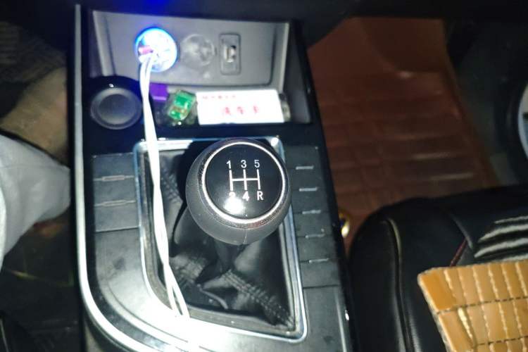 Used FORTHING T5 2020 1.6L Manual Comfort Model China VI Standard Gear Lever