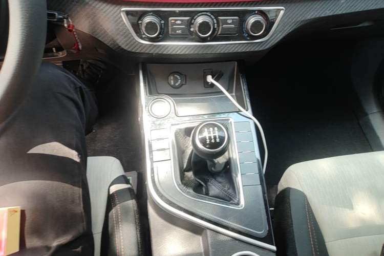 Used FORTHING T5 2020 1.6L Manual Comfort Model China VI Standard Gear Lever