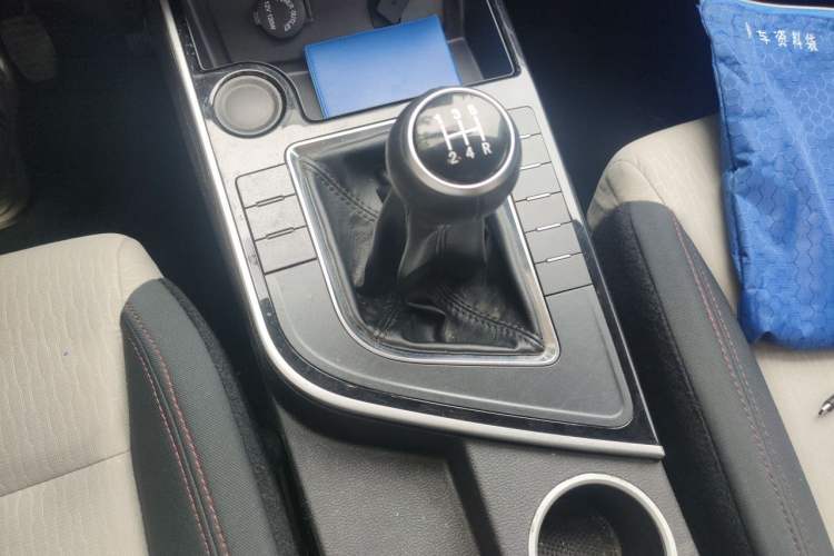 Used FORTHING T5 2020 1.6L Manual Comfort Model China VI Standard Gear Lever