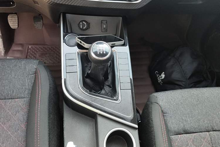 Used FORTHING T5 2020 1.6L Manual Comfort Model China VI Standard Gear Lever