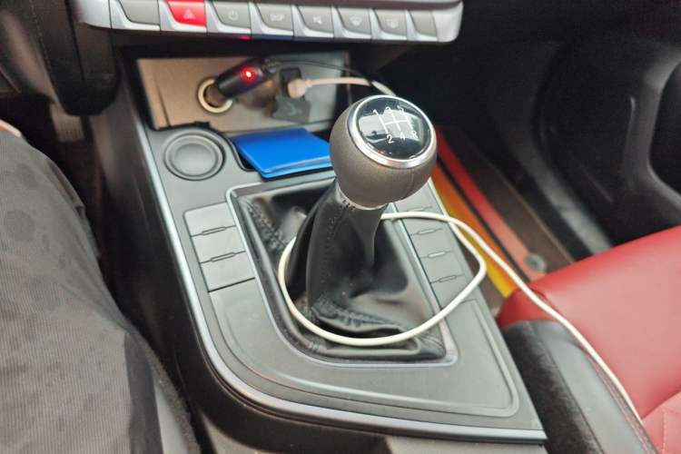 Used FORTHING T5 2020 1.6L Manual Luxury Model China VI Standard Gear Lever