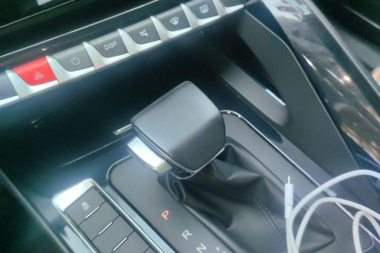Used FORTHING T5 2020 1.5T Automatic Luxury Model China VI Standard Gear Lever