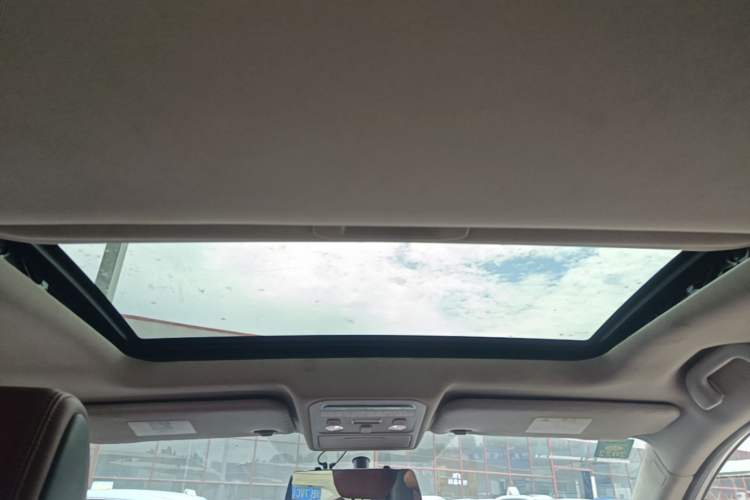 Used FORTHING T5 2020 1.5T Automatic Luxury Model China VI Standard Headliner