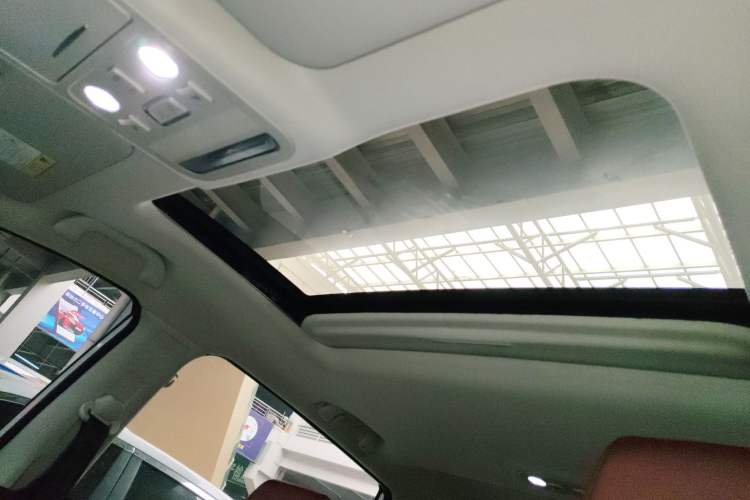 Used FORTHING T5 2020 1.5T Automatic Luxury Model China VI Standard Headliner