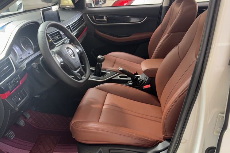 Used FORTHING T5 2020 1.6L Manual Comfort Model China VI Standard Interior 1