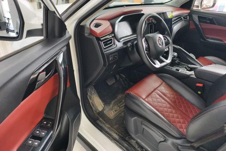 Used FORTHING T5 2020 1.5T Automatic Luxury Model China VI Standard Interior 2