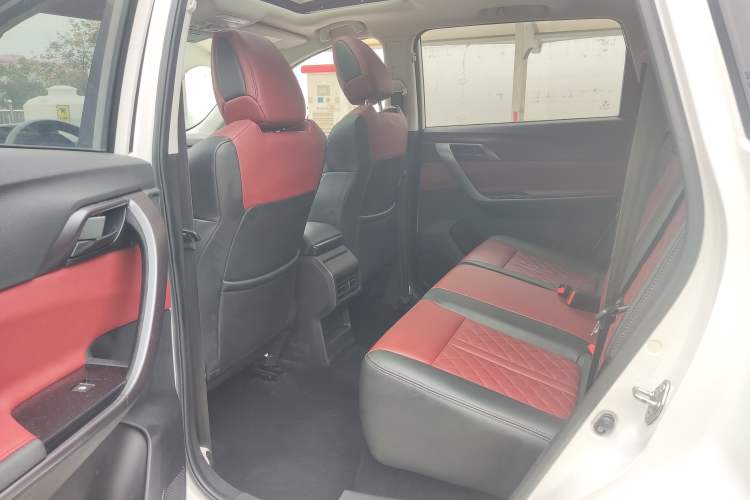 Used FORTHING T5 2020 1.5T Automatic Luxury Model China VI Standard Interior 2